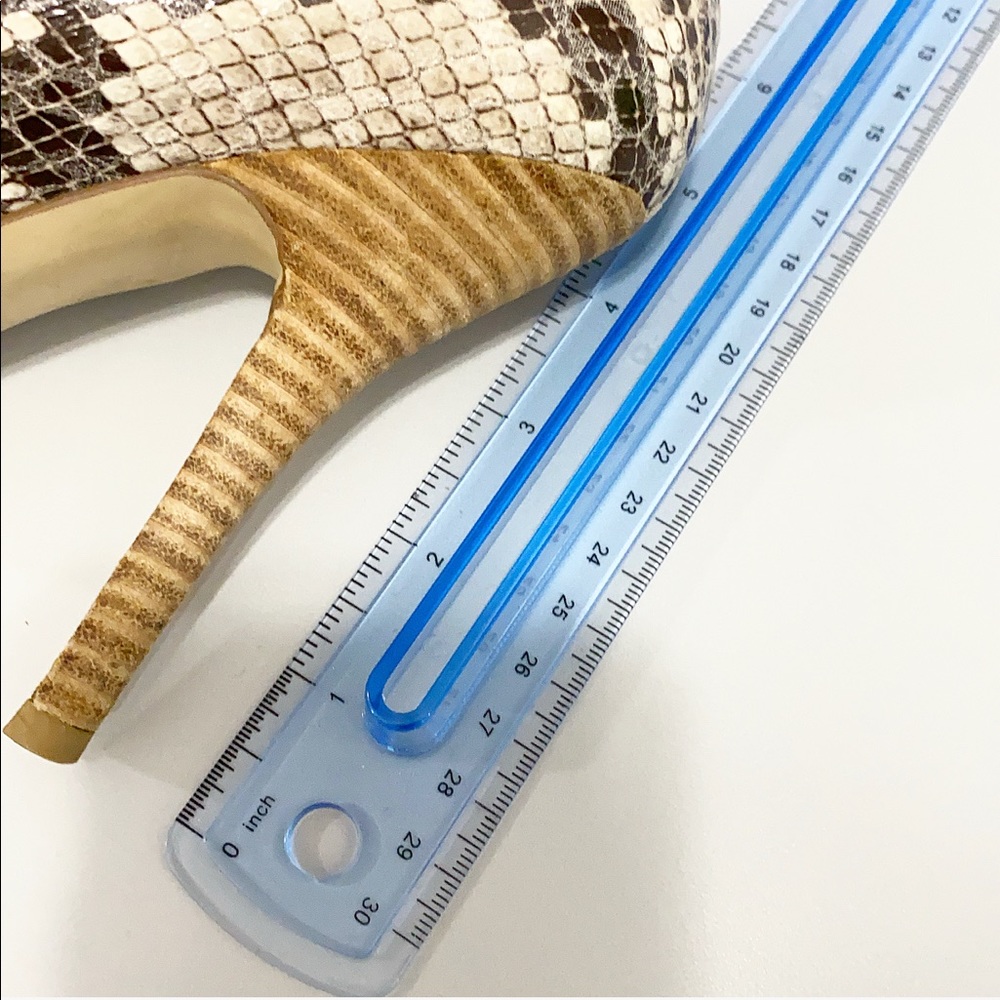 Guess Pump Heels - image 4